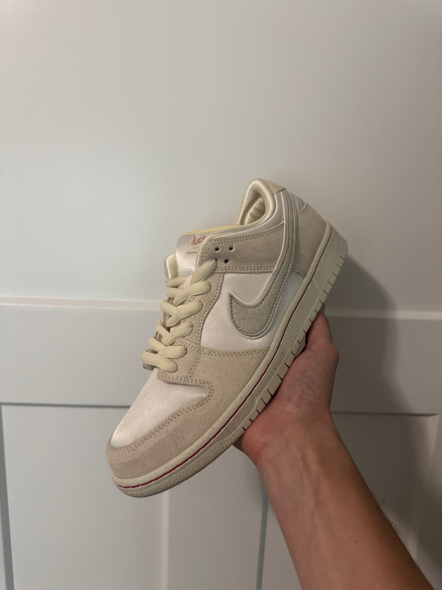 Nike SB Dunk “City of Love”