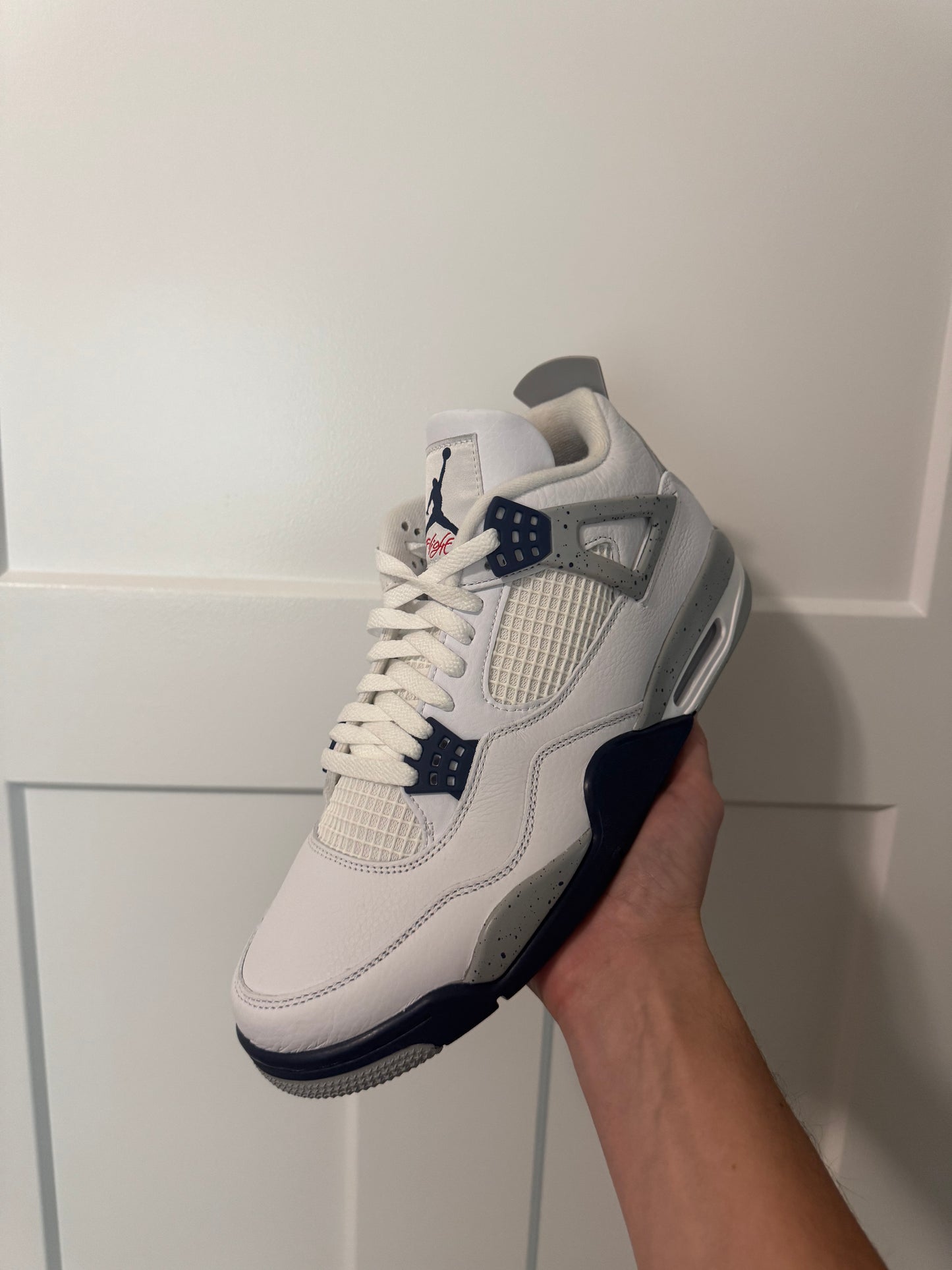 Jordan 4 “Midnight Navy”